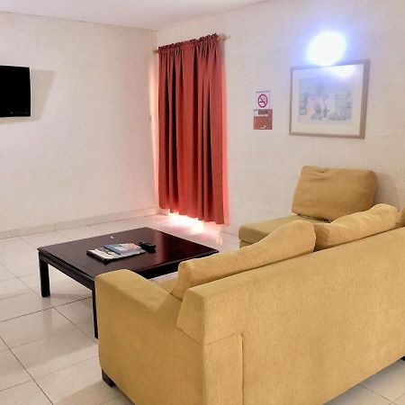 Ocean 15 Hotel Christ Church Bagian luar foto
