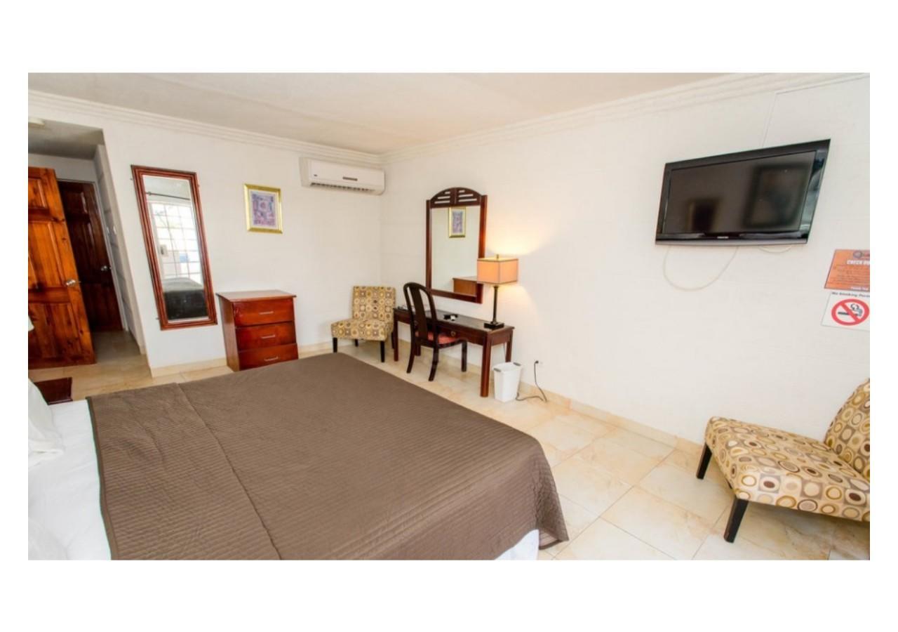 Ocean 15 Hotel Christ Church Bagian luar foto