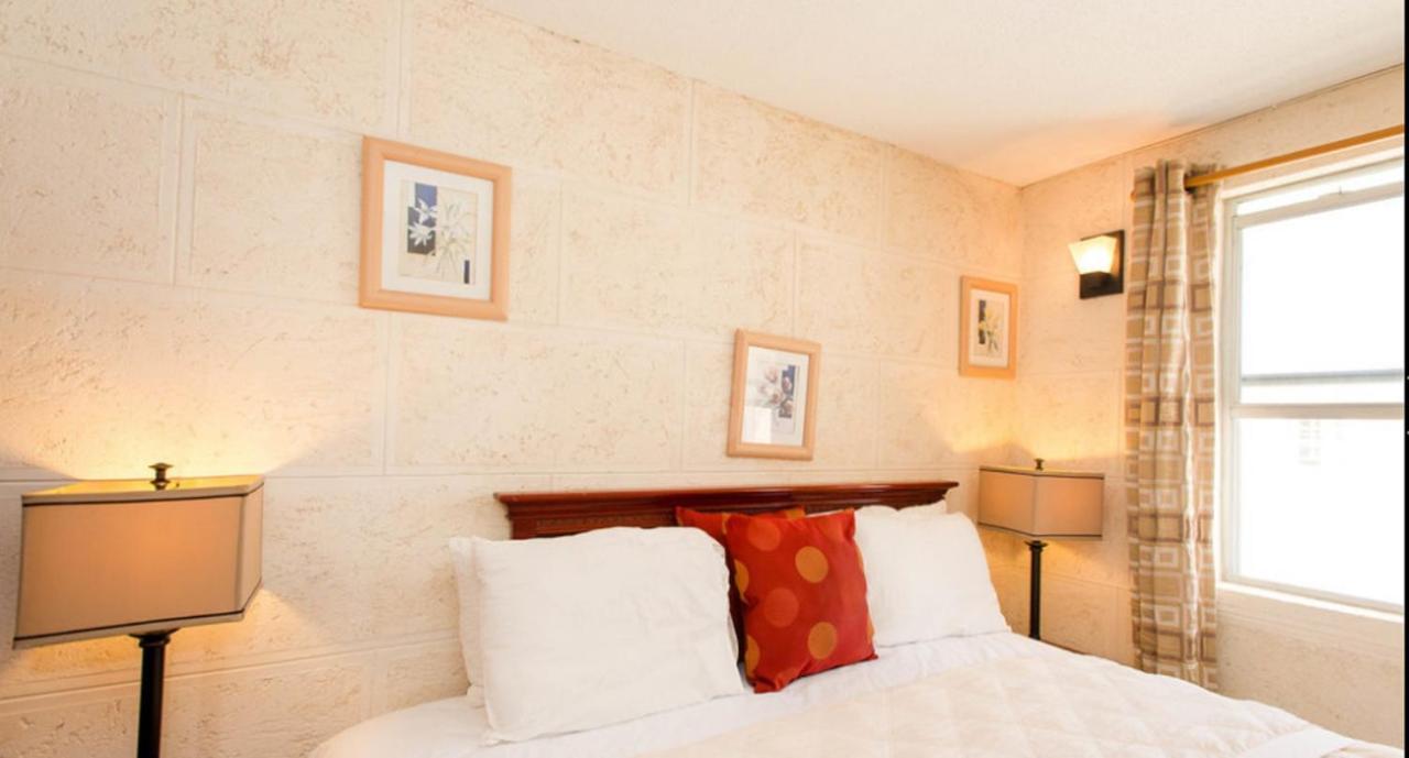 Ocean 15 Hotel Christ Church Bagian luar foto