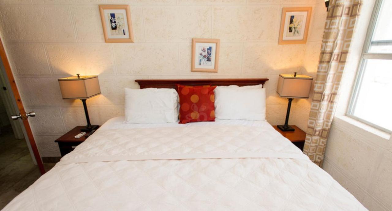 Ocean 15 Hotel Christ Church Bagian luar foto