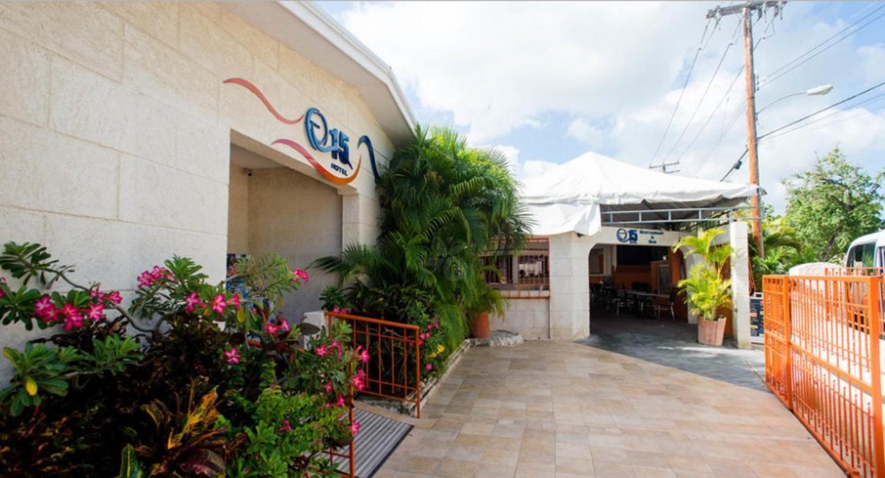 Ocean 15 Hotel Christ Church Bagian luar foto
